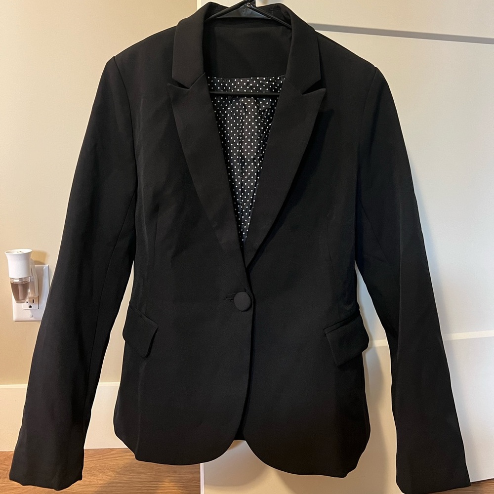 WOMENS BLACK BLAZER